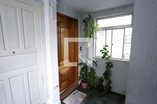 Hall de Entrada de apartamento à venda com 2 quartos, 49m² em Conjunto Habitacional Padre Manoel de Paiva, São Paulo