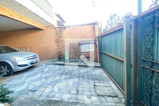 Garagem de casa à venda com 5 quartos, 300m² em Jardim Iracema, Barueri