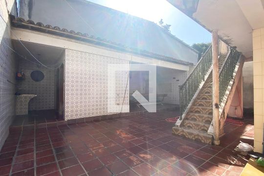 Área de Serviço de casa à venda com 5 quartos, 300m² em Jardim Iracema, Barueri