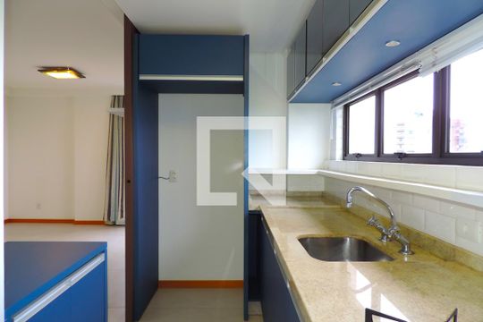Cozinha de casa para alugar com 2 quartos, 83m² em Agronômica, Florianópolis
