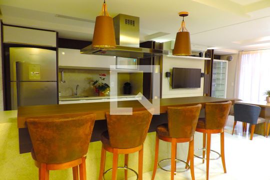 Área comum de casa para alugar com 2 quartos, 83m² em Agronômica, Florianópolis