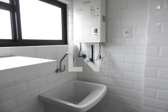 Área de Serviço de casa para alugar com 2 quartos, 83m² em Agronômica, Florianópolis