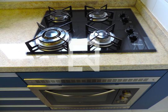 Cozinha de casa para alugar com 2 quartos, 83m² em Agronômica, Florianópolis