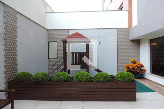 Área comum de casa para alugar com 2 quartos, 83m² em Agronômica, Florianópolis