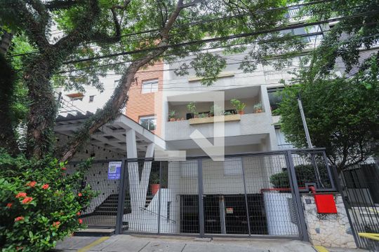 Fachada de apartamento à venda com 2 quartos, 94m² em Perdizes, São Paulo