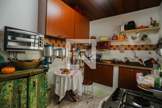 Cozinha de apartamento à venda com 2 quartos, 94m² em Perdizes, São Paulo