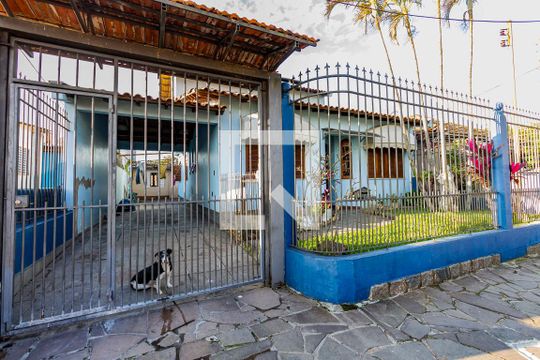 Fachada da casa de casa à venda com 4 quartos, 187m² em Sarandi, Porto Alegre