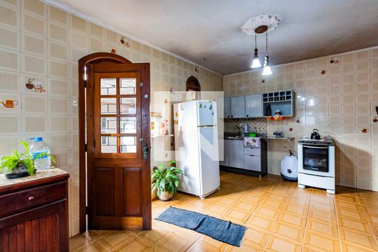 Cozinha casa 1 de casa à venda com 4 quartos, 187m² em Sarandi, Porto Alegre