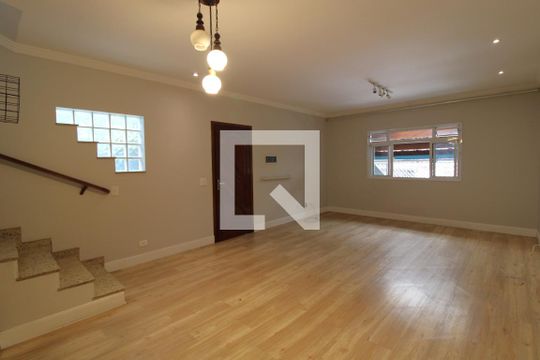 Sala de casa à venda com 3 quartos, 158m² em Interlagos, São Paulo