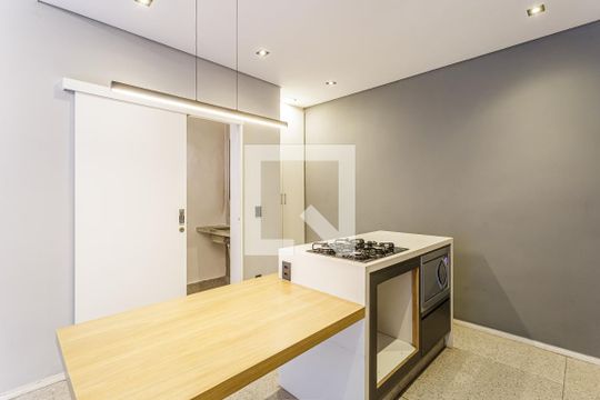 Sala/Cozinha de casa de condomínio para alugar com 1 quarto, 100m² em Indianópolis, São Paulo