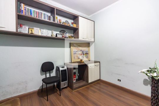 Quarto 1 de casa para alugar com 4 quartos, 240m² em Jardim Roberto, Osasco