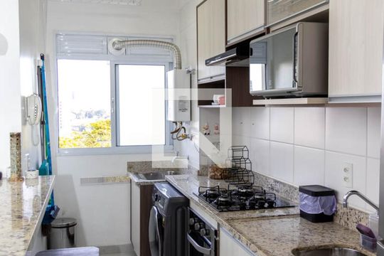 Cozinha e Área de Serviço de apartamento para alugar com 2 quartos, 52m² em Jardim Olavo Bilac, São Bernardo do Campo