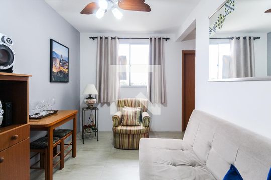 Sala de apartamento à venda com 2 quartos, 42m² em Jardim Leopoldina, Porto Alegre