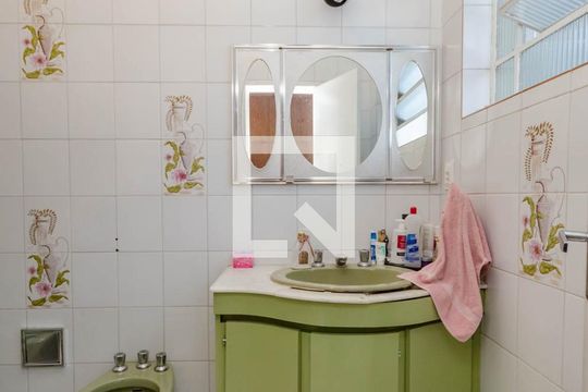 Banheiro da Suíte de casa à venda com 4 quartos, 248m² em Gutierrez, Belo Horizonte