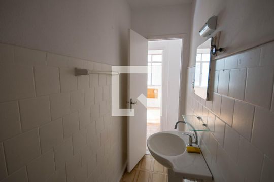 Banheiro de apartamento à venda com 1 quarto, 50m² em Tijuca, Rio de Janeiro