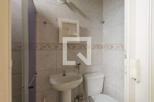 Banheiro Suíte 1 de casa para alugar com 2 quartos, 60m² em Andaraí, Rio de Janeiro
