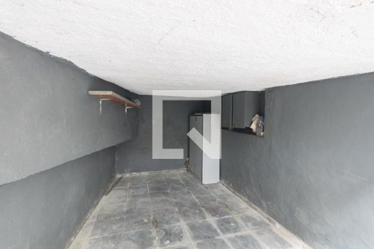 Garagem de casa para alugar com 2 quartos, 60m² em Andaraí, Rio de Janeiro