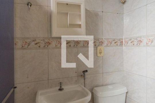 Banheiro Suíte 1 de casa para alugar com 2 quartos, 60m² em Andaraí, Rio de Janeiro