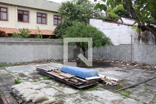 Quintal de casa à venda com 3 quartos, 100m² em Pechincha, Rio de Janeiro