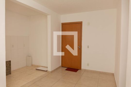 Sala de apartamento à venda com 2 quartos, 42m² em Protásio Alves, Porto Alegre