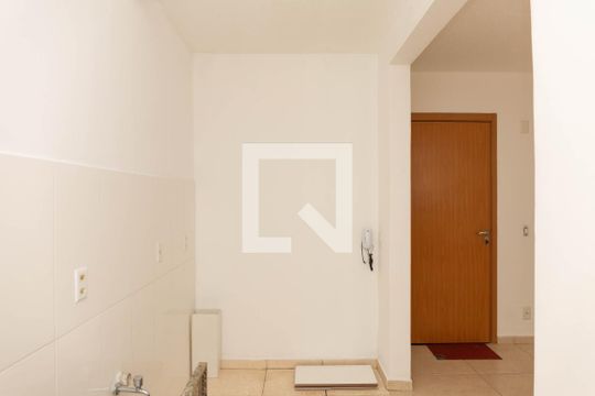 Cozinha de apartamento à venda com 2 quartos, 42m² em Protásio Alves, Porto Alegre