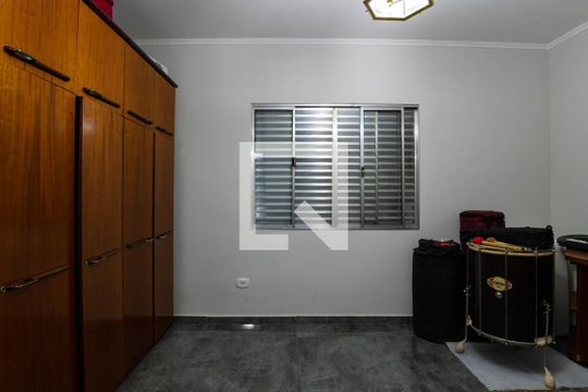 Quarto 1 de casa à venda com 2 quartos, 145m² em Capão do Embira, São Paulo