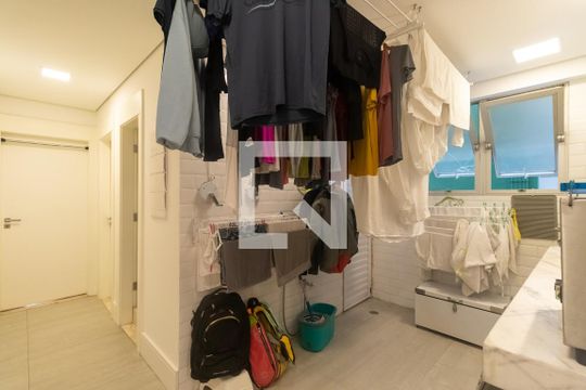 Área de Serviço de apartamento à venda com 3 quartos, 300m² em Paraíso, São Paulo