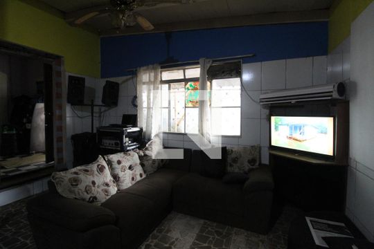 Casa para alugar com 4 quartos, 350m² em Mathias Velho, Canoas