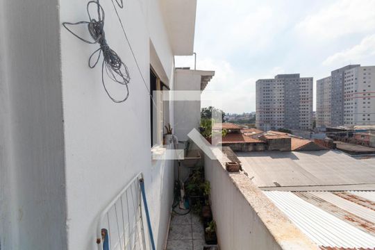 Varanda de casa à venda com 5 quartos, 120m² em Jardim Fernandes, São Paulo