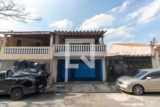 Fachada de casa à venda com 5 quartos, 120m² em Jardim Fernandes, São Paulo