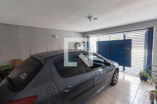 Garagem de casa à venda com 5 quartos, 120m² em Jardim Fernandes, São Paulo