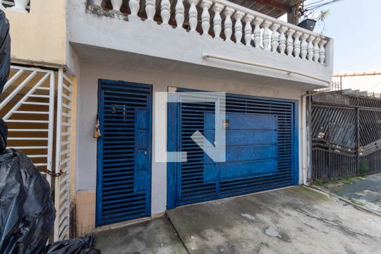Fachada de casa à venda com 5 quartos, 120m² em Jardim Fernandes, São Paulo