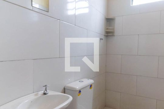 Banheiro da Suíte 1 de casa à venda com 3 quartos, 200m² em Vila Bauab, São Paulo
