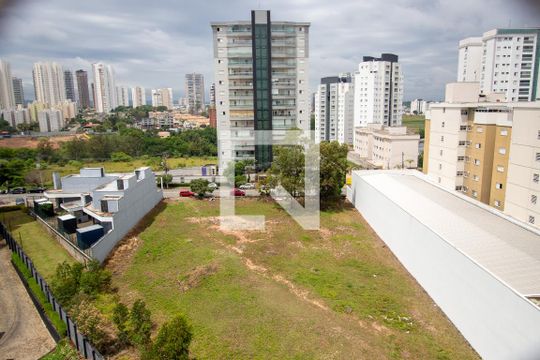 Vista da Suíte de apartamento para alugar com 3 quartos, 97m² em Parque Campolim, Sorocaba