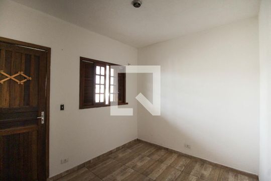 Quarto 2 de casa para alugar com 2 quartos, 90m² em Vila Alpina, São Paulo