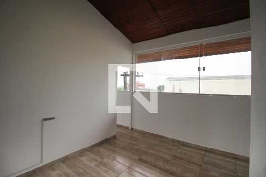 Sala de casa para alugar com 2 quartos, 90m² em Vila Alpina, São Paulo