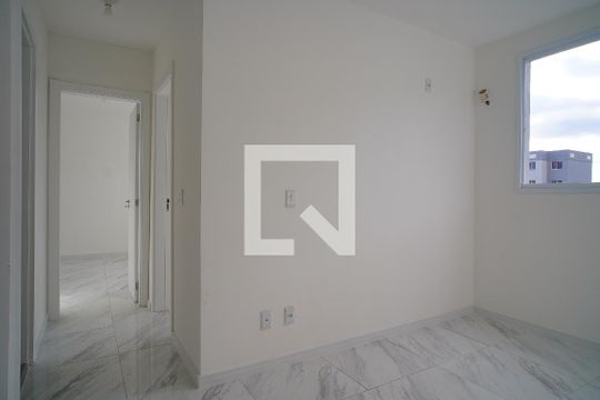 Apartamento à venda com 2 quartos, 45m² em Protásio Alves, Porto Alegre