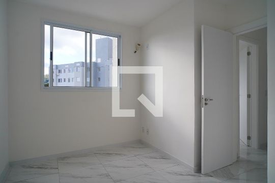 Quarto 2 de apartamento à venda com 2 quartos, 45m² em Protásio Alves, Porto Alegre