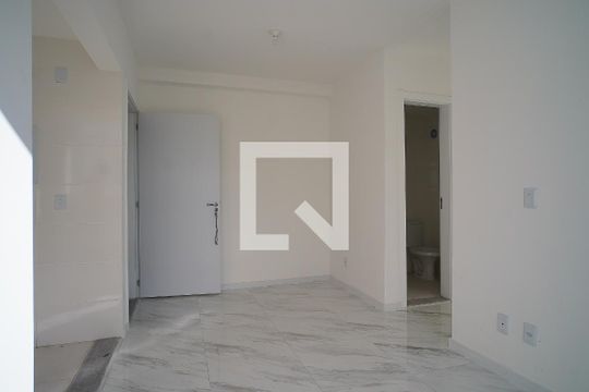 Sala de apartamento à venda com 2 quartos, 45m² em Protásio Alves, Porto Alegre
