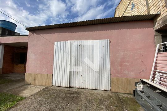 Garagem de casa à venda com 3 quartos, 150m² em Scharlau, São Leopoldo