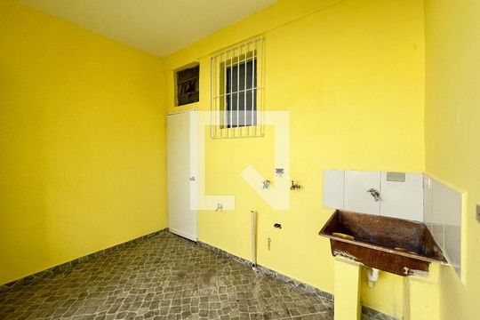 Área de Serviço de casa à venda com 3 quartos, 300m² em Vila Fachini, São Paulo