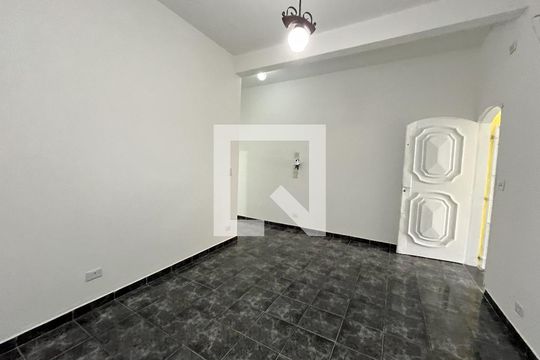 Sala de casa à venda com 3 quartos, 300m² em Vila Fachini, São Paulo