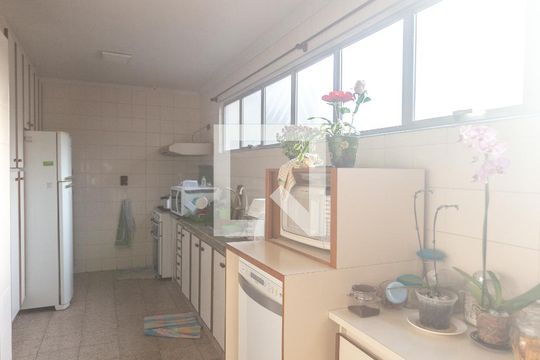 Cozinha de casa à venda com 3 quartos, 340m² em Jardim das Americas, São Bernardo do Campo