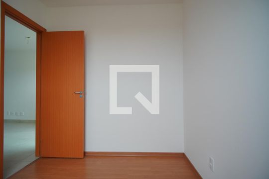 Quarto  de apartamento à venda com 2 quartos, 45m² em Rubem Berta, Porto Alegre