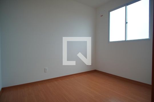 Quarto  de apartamento à venda com 2 quartos, 45m² em Rubem Berta, Porto Alegre