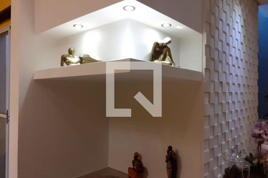 Casa à venda com 3 quartos, 143m² em Parque das Nações, Santo André
