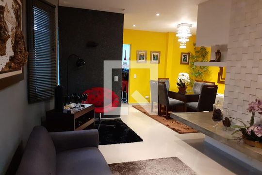 Casa à venda com 3 quartos, 143m² em Parque das Nações, Santo André