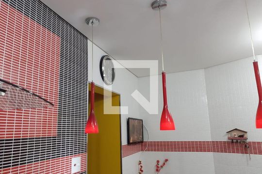 Casa à venda com 3 quartos, 143m² em Parque das Nações, Santo André