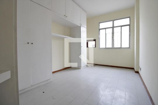 Quarto 2 de apartamento para alugar com 2 quartos, 87m² em Cascadura, Rio de Janeiro