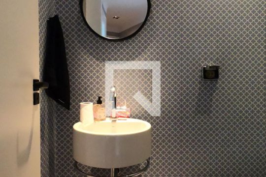 Lavabo de apartamento para alugar com 2 quartos, 120m² em Jardim Ampliação, São Paulo